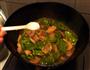 芸豆腐竹炖肉片的做法图解11