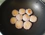 香煎芋饼的做法图解2