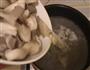 鲜菇蛤蜊汤的做法图解8