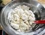 香菇猪肉包子的做法图解3