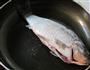 豆芽鲫鱼汤的做法步骤11