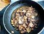 蒜苗香煎肉的做法图解11