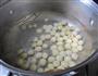 莲子百合鸡蛋糖水的做法图解2