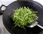 青蒿炒腊肉的做法图解7