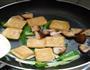 鲜蘑炖豆腐的做法图解7