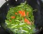 茶干胡萝卜炒韭菜的做法图解5