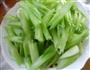 西芹炒百合的做法图解1