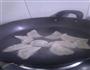 韭菜荸荠猪肉水饺的做法图解8