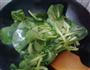 小青菜炒皮卷的做法图解11