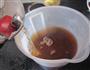 龟苓膏红茶蜂蜜饮的做法图解3