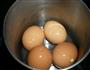 桂圆莲子鸡蛋羹的做法图解1