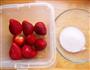 草莓果泥的做法图解1