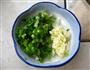 木耳腐竹拌菠菜的做法图解5