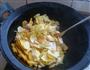 炒馒头条的做法图解5