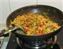 芹菜红椒炒面的做法图解6