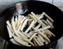 蚝油藕条的做法图解4