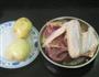 土豆烧飞鸭的做法图解1