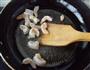虾仁锅巴的做法图解6