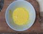 香蕉鸡蛋饼的做法图解2