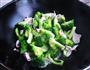西兰花炒鱿鱼的做法图解7