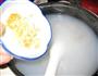 皮蛋瘦肉粥的做法图解5