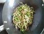 芽菜血肠的做法图解3
