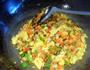 五彩蛋炒饭的做法步骤7