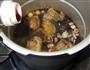 双仁莲子木耳炖鸡的做法图解9