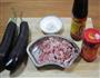 蒜香茄子的做法图解1