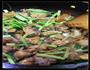 鸡肉炒芹菜蒜的做法图解6