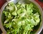 炒生菜的做法图解2
