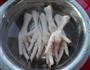 泡椒鸡爪子的做法图解2