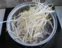 爽口豆芽的做法图解2