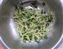 粉丝炒豆芽的做法图解3