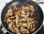 五花肉炒香菇的做法图解8