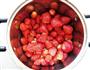 自制草莓酱的做法图解1