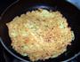 槐花鸡蛋烙的做法图解11