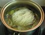 榨菜咸鱼粉丝煲的做法图解6