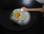 煎荷包蛋的做法图解3