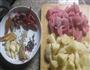 土豆烧牛肉的做法图解1