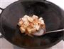 虾仁烧豆腐的做法图解7