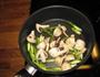 口蘑烩芦笋的做法图解6