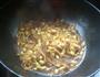 黄豆芽炖粉条的做法图解9