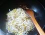 豆芽肉丝焖饼的做法图解8