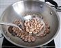 盐烤五香花生米的做法图解6