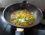 黄花菜杂烩汤的做法图解3