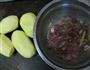 土豆炒肉的做法图解1