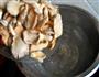 炸鲜蘑的做法图解2
