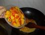 西葫芦炒南瓜皮的做法图解6