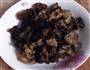 菜花木耳炒肉的做法图解3
